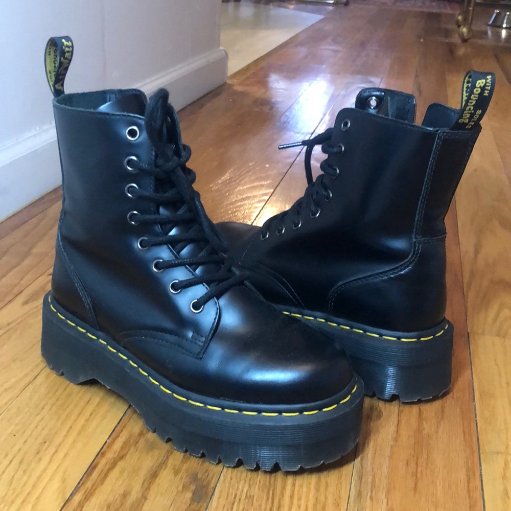 SOLD Dr. Marten Jadon sz 38 / 7 like new condition